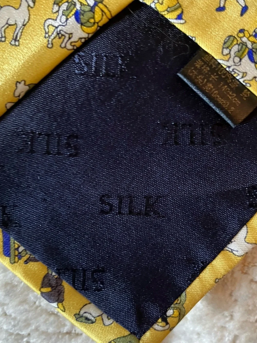 Men's Necktie Tie 100% Silk Yellow Asian Warrior Horses Temples Print